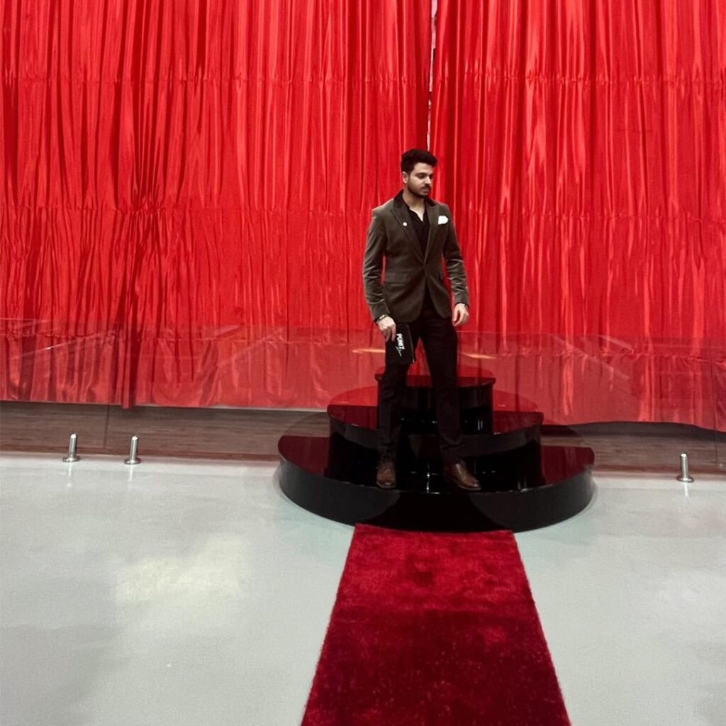 Professional Emcee for a Corporate Event in Dubai